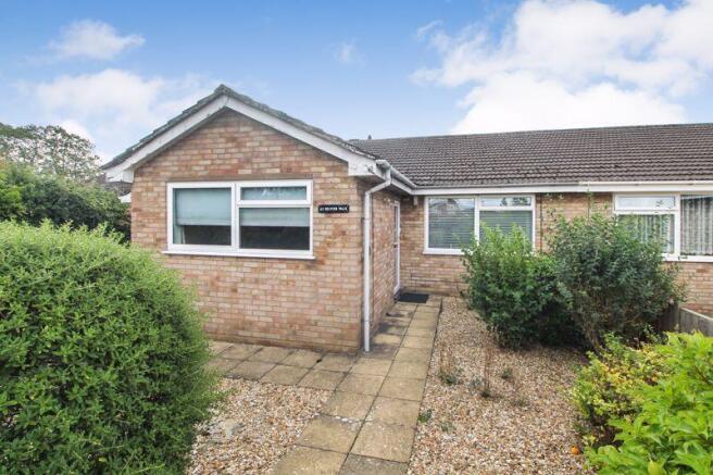 3-bed semi-detached on Belvoir Walk, Bedford, MK41, £325,000