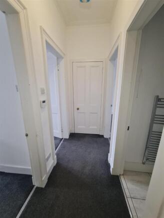 21 NewStreet Hallway2.jpg