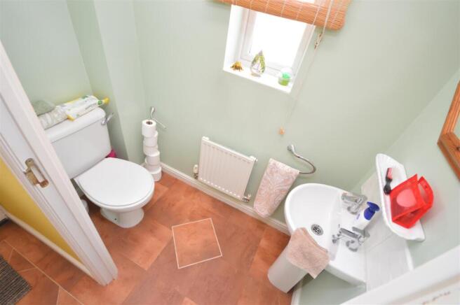 3 bed Semi-Detached for sale Image 3
