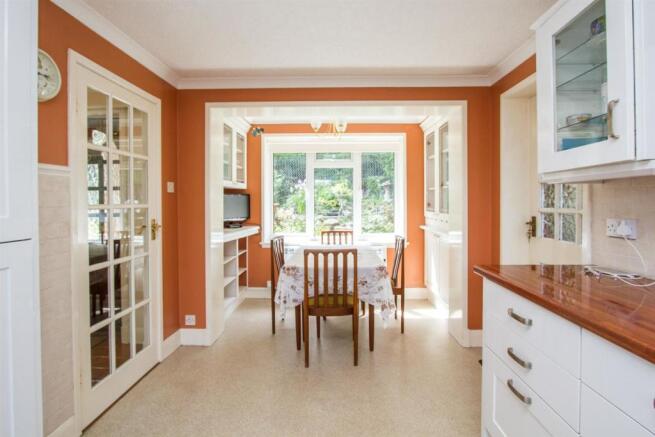 kitchen through to dining.jpg