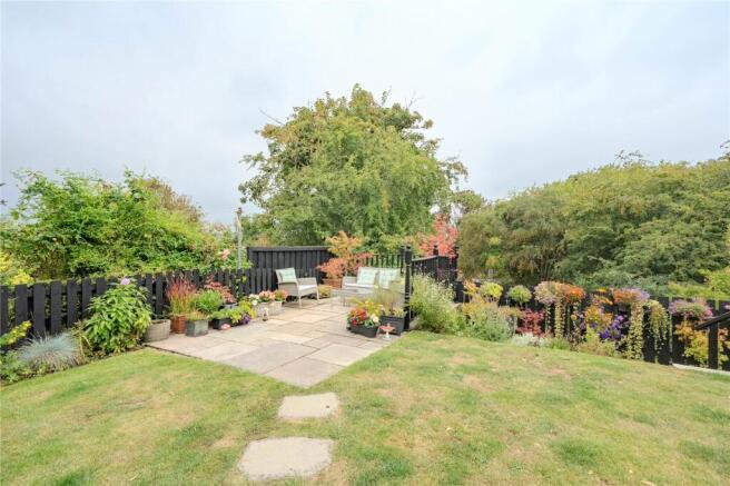 4 bed Detached for sale Image 8