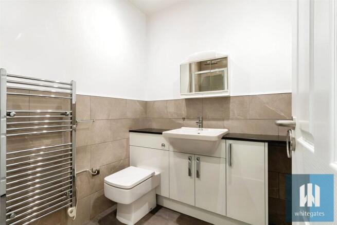 2 bed Apartment to rent Image 4