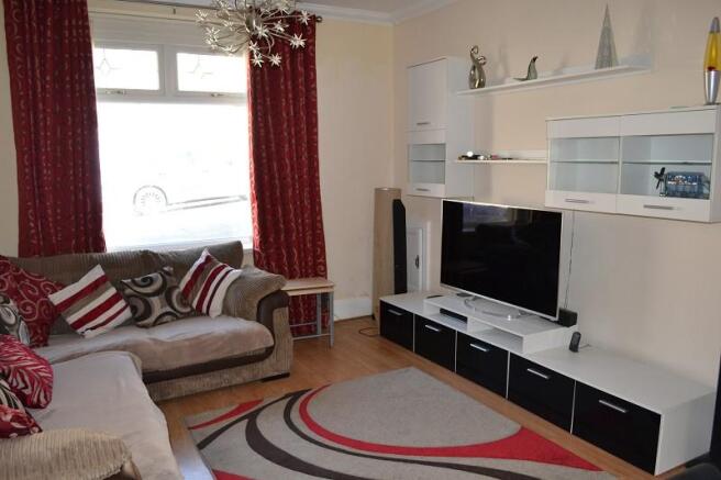 Lounge/Dining Room