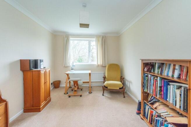 BEDROOMS, BATHROOM AND W/C