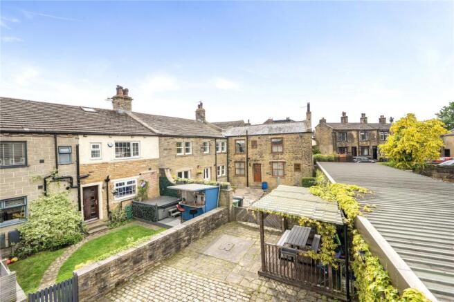 3 bed Terraced for sale Image 8