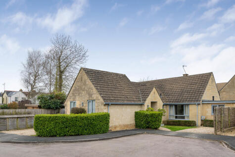 Cherry Tree Drive, Cirencester, Gloucestershire, GL7