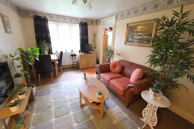 MH Sitting Room iii.JPG