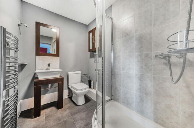 Ensuite