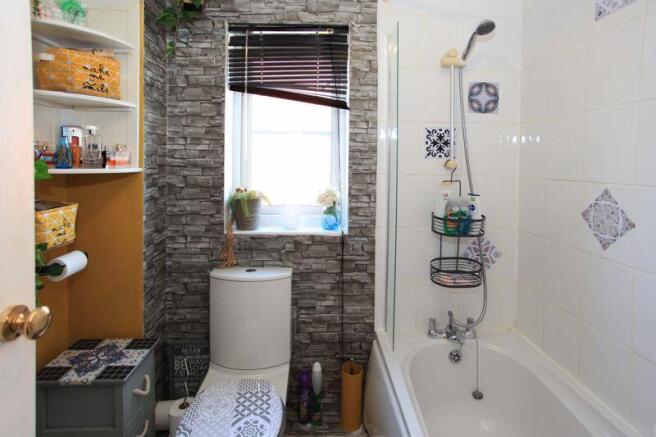 Photo 16