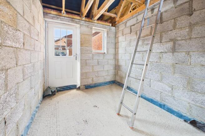 5 bed Detached Bungalow for sale Image 6