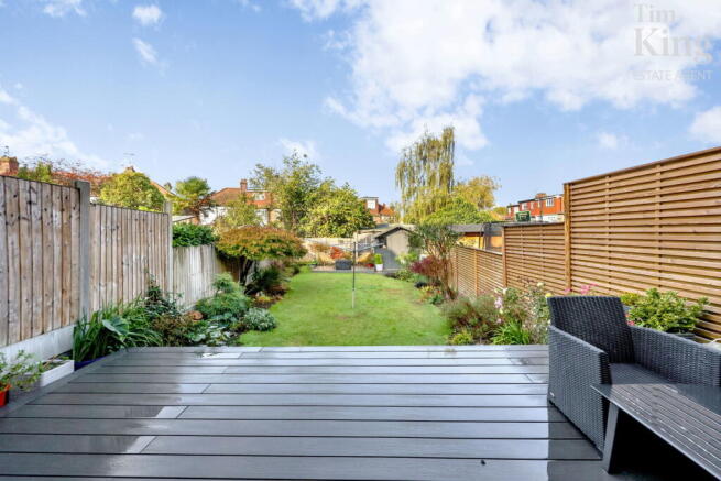Lyndhurst Road, Highams Park E4 photo 3