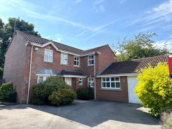 4 bed Detached to rent in harrogate