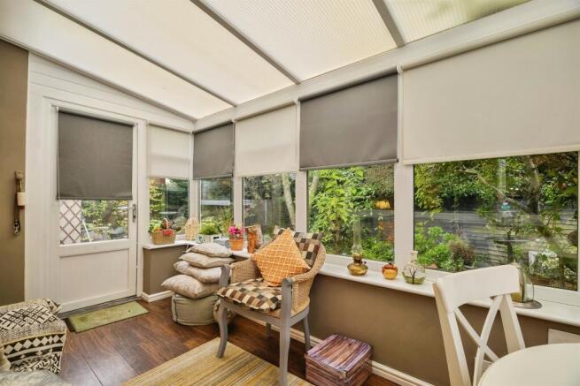 2 bed Semi-Detached Bungalow for sale Image 8