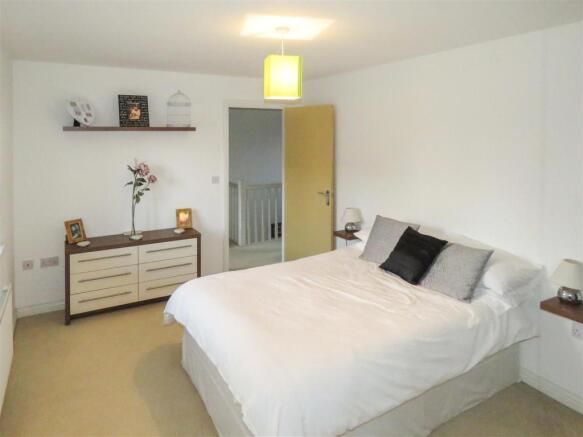 Bedroom 2.JPG
