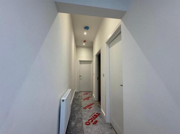 2 bed Apartment for sale Image 12