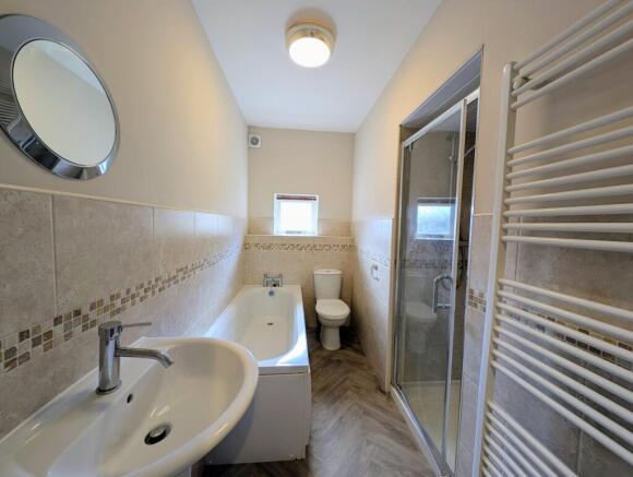 1 bed Flat to rent Image 9