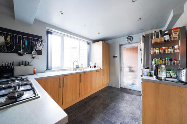 KITCHEN/DINER