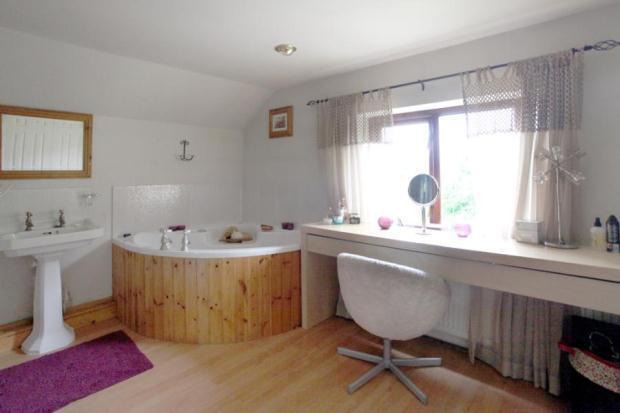 Ensuite