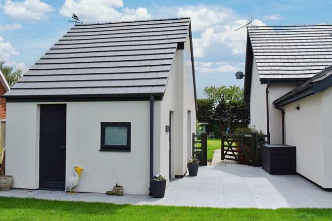 Outbuilding/St...