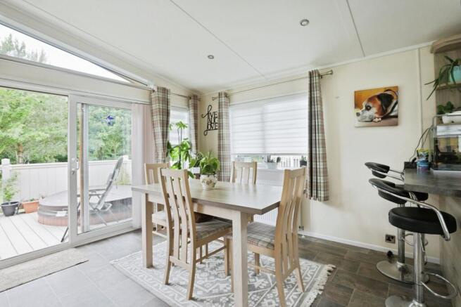 2 bed Detached Bungalow for sale Image 4