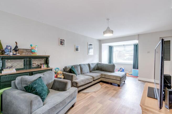 3 bed Terraced for sale Image 5