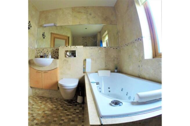 Master En-suite