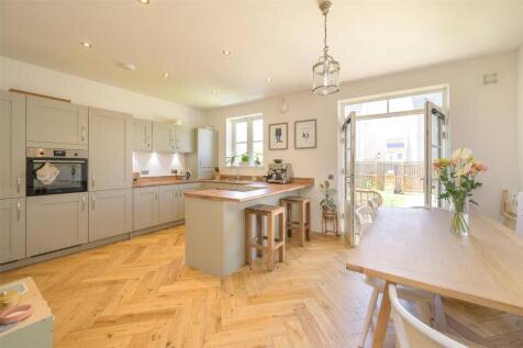 Legate Road, Longniddry, East Lothian