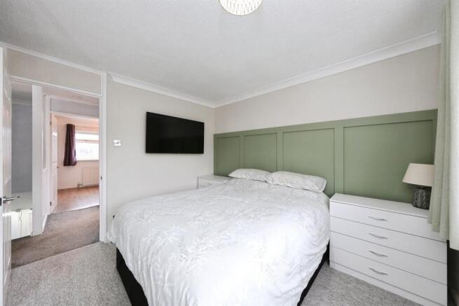 2 bed Semi-Detached for sale Image 9