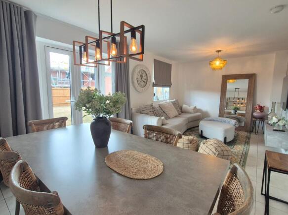 Lounge/Diner