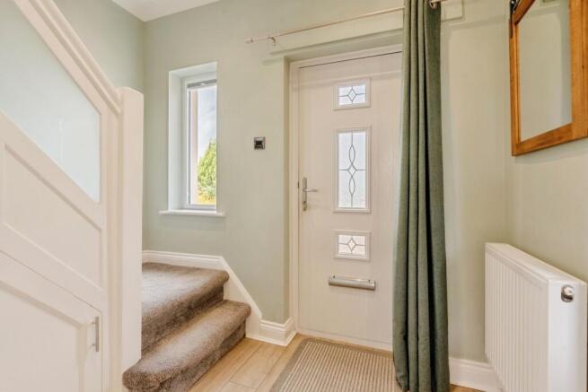 4 bed Semi-Detached for sale Image 11