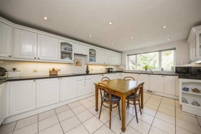 Kitchen Breakfast Room