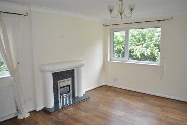 Lounge/Bedroom 4