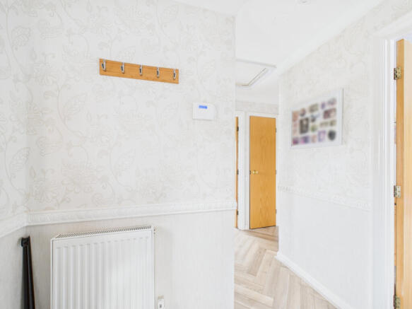 2 bed Bungalow for sale Image 8
