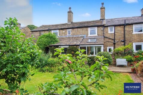 East View, Clayton Heights Queensbury, Bradford, BD13 2RP