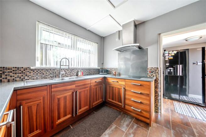 2 bed Semi-Detached for sale Image 6