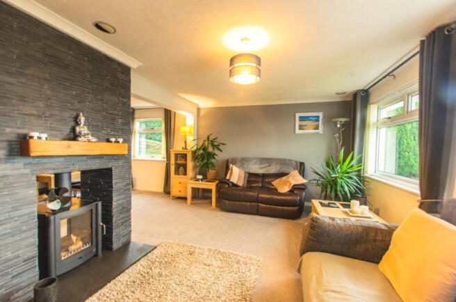 18 Lanhydrock View TPS Bodmin 01208 74182-02