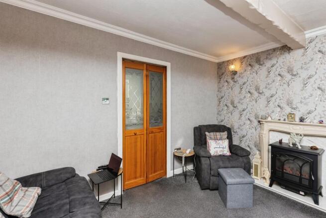2 bed Terraced for sale Image 4