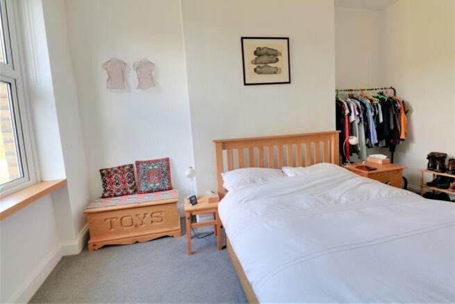 Bedroom 1 (Double)