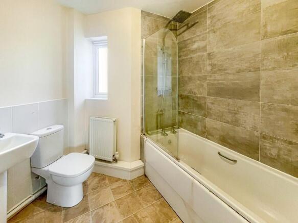 2 bed Apartment for sale Image 11