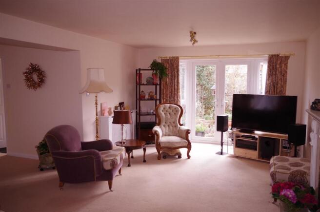 Lounge Extension