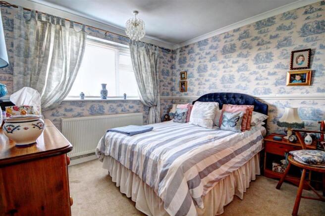 Bedroom 2: