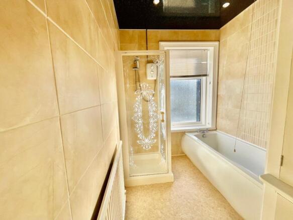 2 bed Terraced for sale Image 11