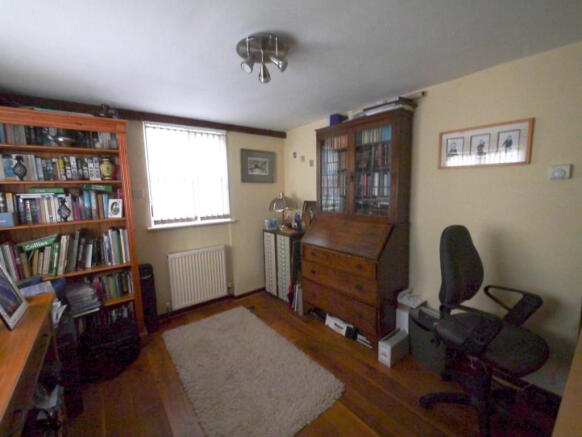 Photo 6
