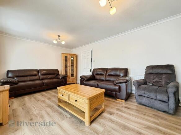 3 bed Semi-Detached for sale Image 4