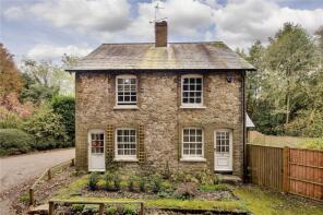 2, Wierton Corner Cottages, Wierton Hill, Maidstone ME17 4JT