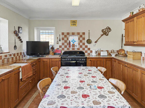 2 bed Detached Bungalow for sale Image 9