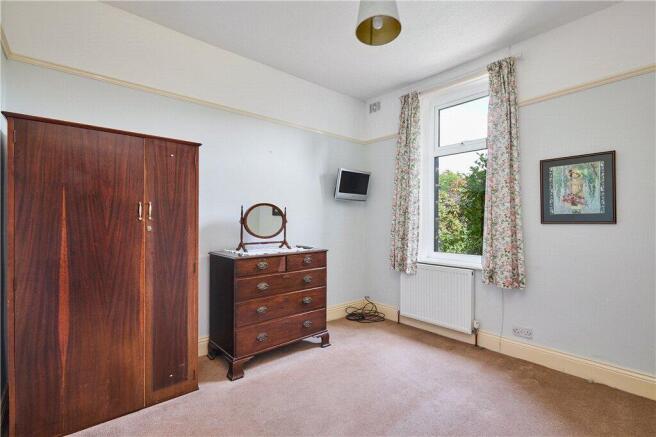 4 bed Detached for sale Image 10