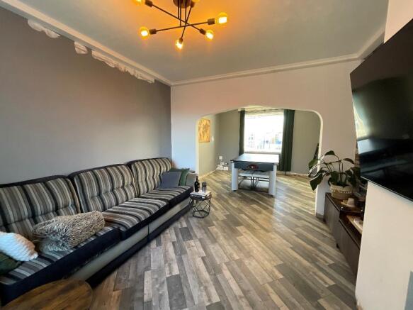 Through Lounge/Dining Area