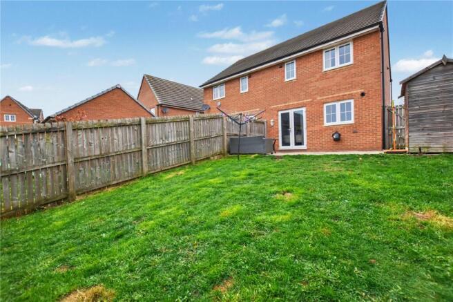 3 bed Semi-Detached for sale Image 10