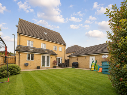 Cawbeck Road, Little Canfield, Dunmow, CM6 1FY